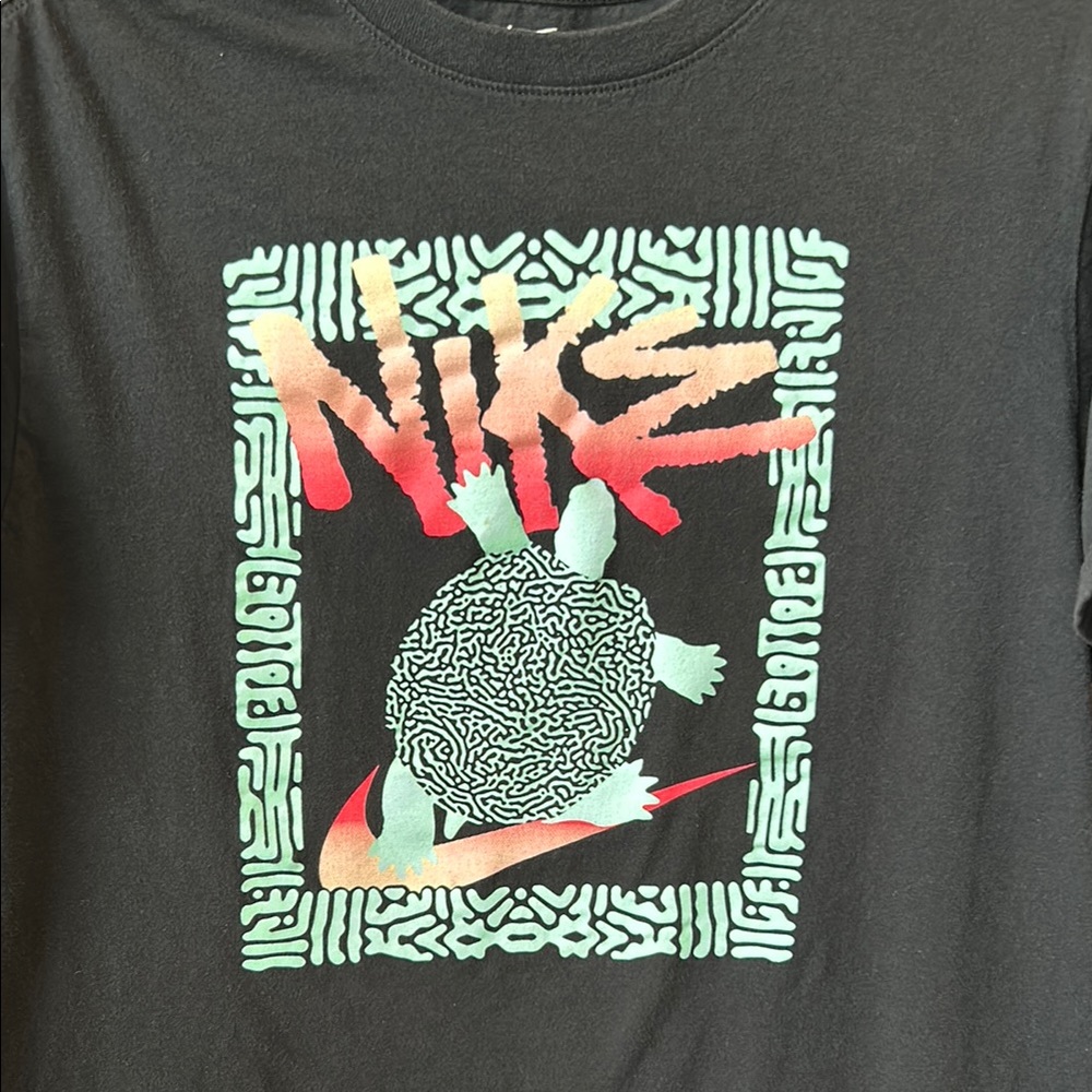 Men’s Nike Graphic T-Shirt
